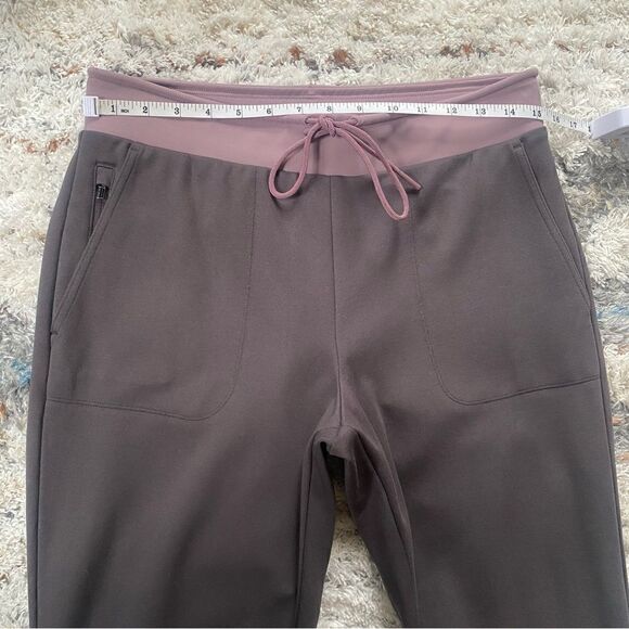 Athleta Hermosa High Rise Activewear Pants 2020 - Picture 11 of 16